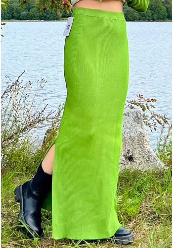 Ribbstickad kjol - Ärtgrön 1